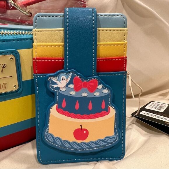 Loungefly Disney Snow White Cake Cosplay Crossbody Bag & Cardholder Set NWT - Picture 8 of 10